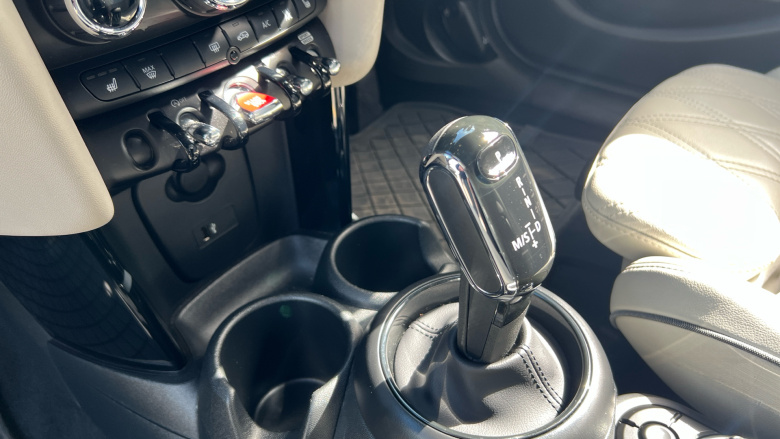 MINI Cooper 1.5 C Exclusive 5dr Auto Petrol Hatchback